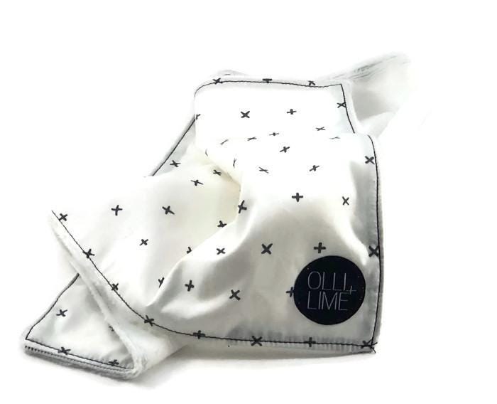 Manta Pequeña Con Estilo Blanca Lovey Olli + Lime